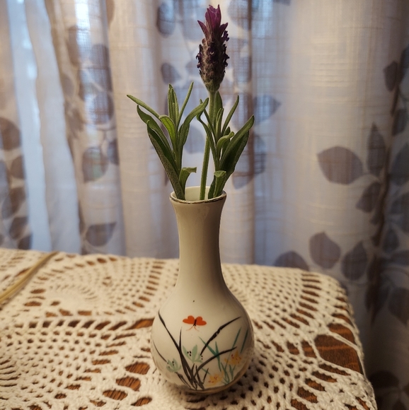 Mini Handpainted Vase - Picture 2 of 5